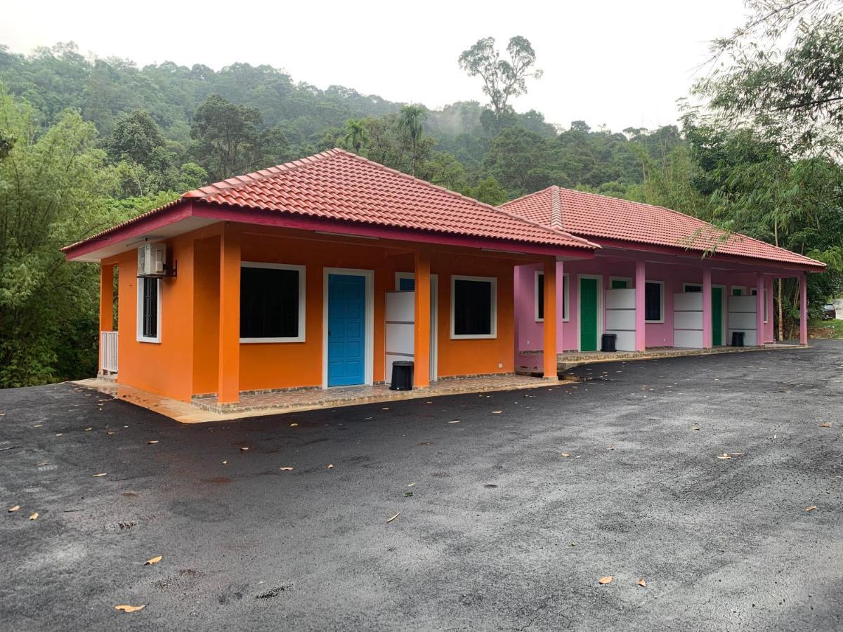 ホテルChalet Latip D'Ayer Itam Kampong Ayer Hitam  エクステリア 写真